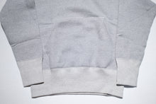 Load image into Gallery viewer, 12oz 'Pioneer' Loopwheel Pullover (Heather Grey)