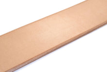 Load image into Gallery viewer, 'Garrison' Cowhide Belt (Tan)